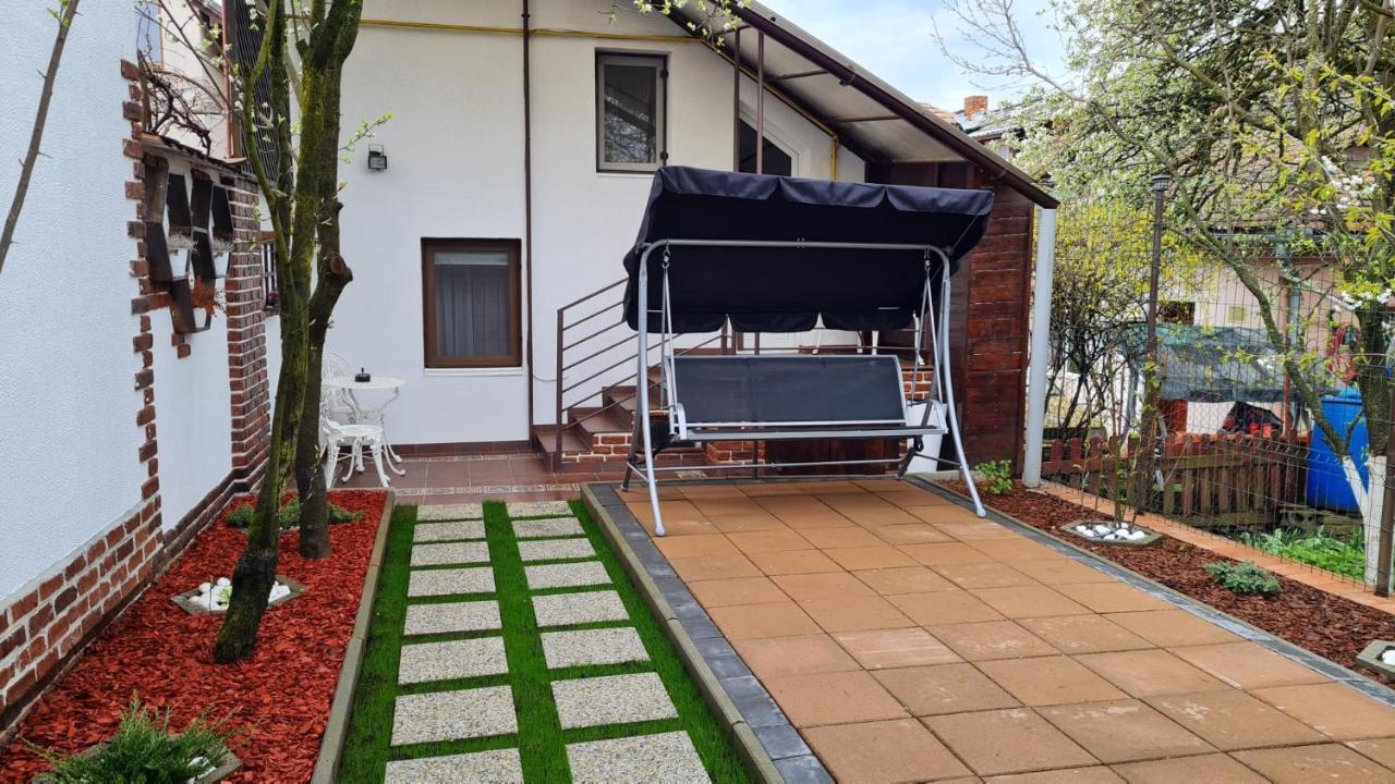 Cozy House With Nice Garden In Heart Of City Center Villa Cluj-Napoca Esterno foto
